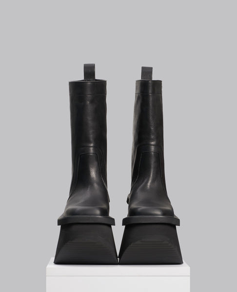 CONCORDIANS RUNWAY FACTORY BOOTS