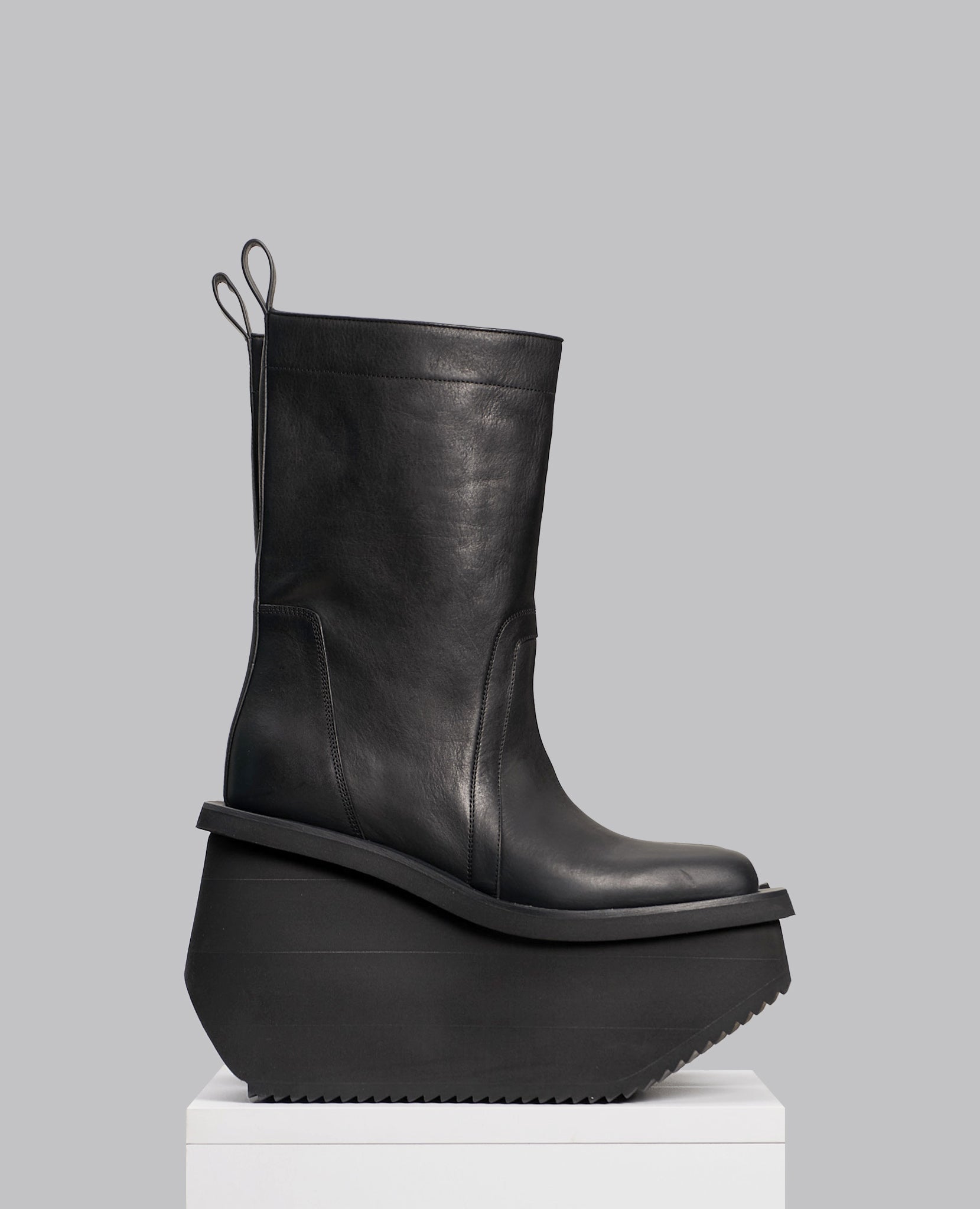 CONCORDIANS RUNWAY FACTORY BOOTS