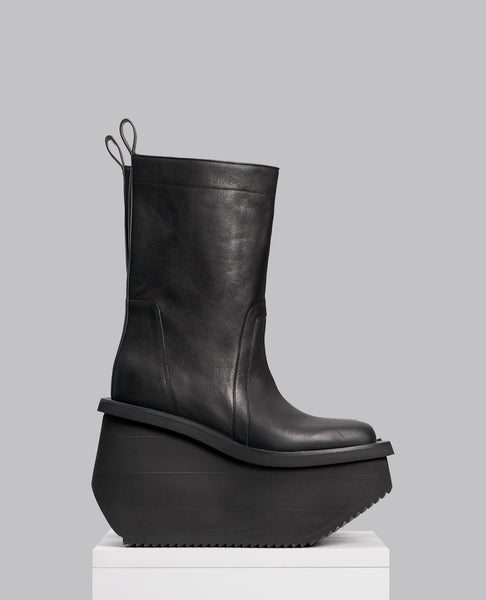 CONCORDIANS RUNWAY FACTORY BOOTS