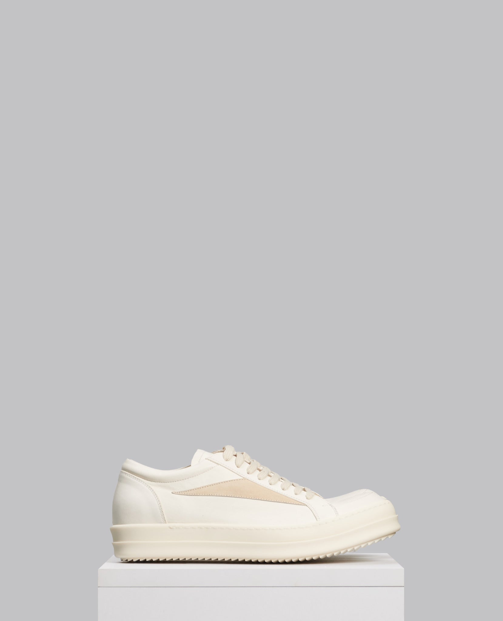 CONCORDIANS VINTAGE SNEAKS