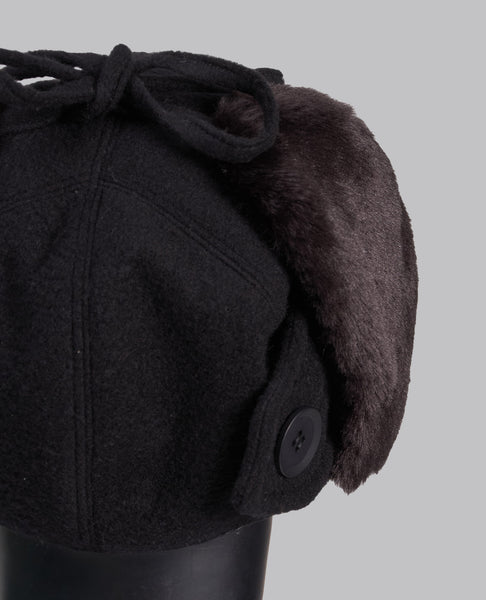 CAP WITH FUR EARMUFF