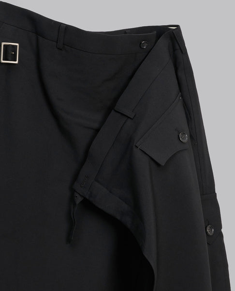 RUNWAY WRAPAROUND SHORTS