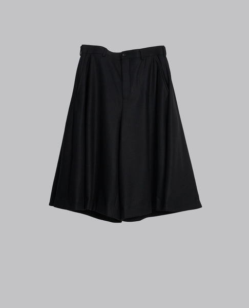WIDE LEG DRAPED SHORTS