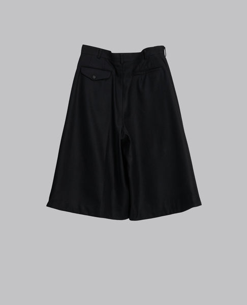 WIDE LEG DRAPED SHORTS