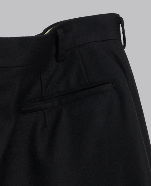 WIDE LEG DRAPED SHORTS