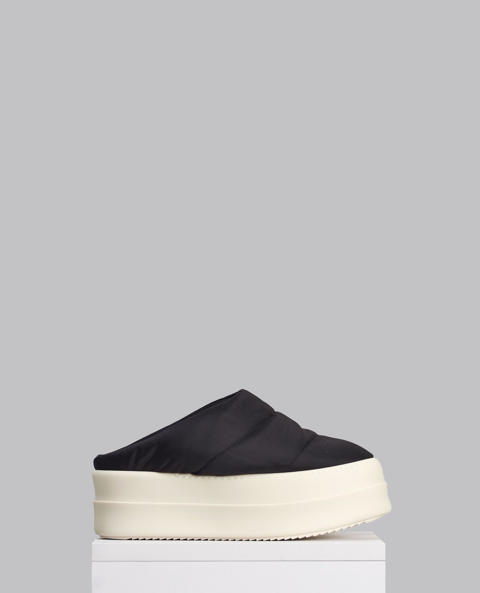 CONCORDIANS DRKSHDW MEGA BUMPER SLIP ON LUNAR