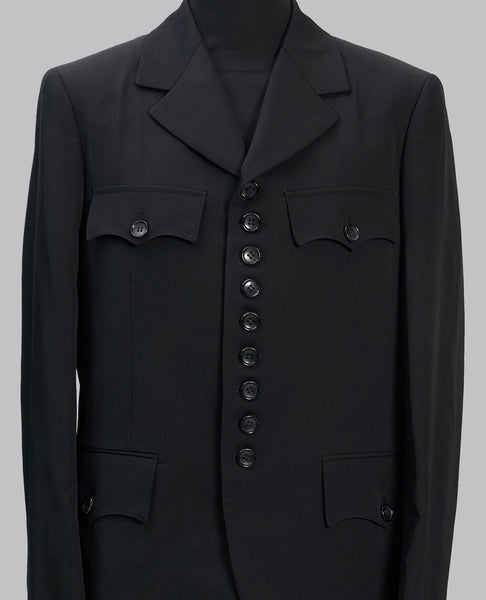 BUTTON DETAIL BLAZER