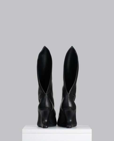 TEMPLE CANTILEVER 8 STRUTTER SANDAL