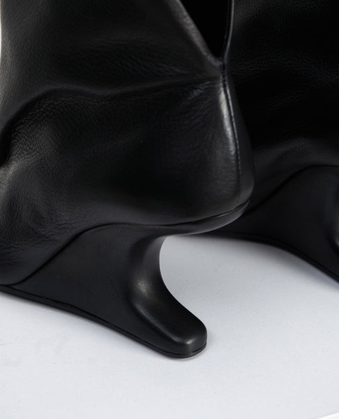 TEMPLE CANTILEVER 8 STRUTTER SANDAL