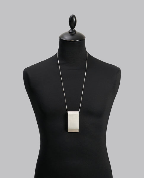 TEMPLE PORTABLE ASHTRAY CHARM