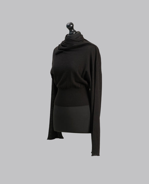 TOWER SCARF TOP