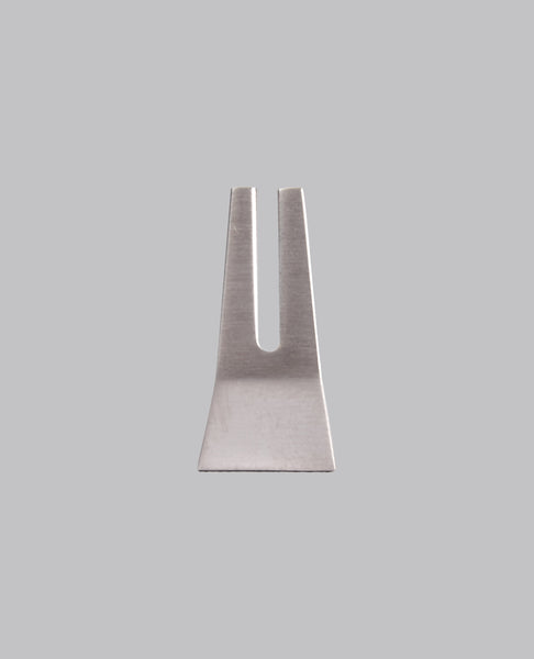 TOWER MINI OPEN TRUNK EARRING