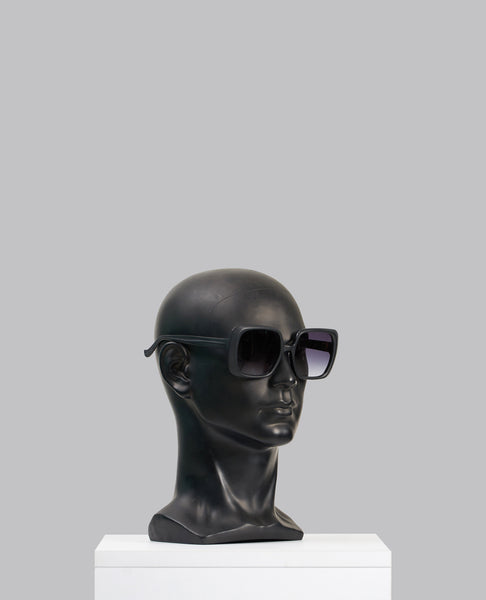 BLACK SQUARE SUNGLASSES