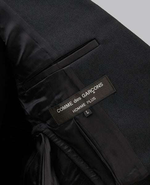 SHORT FOLDED JACKET