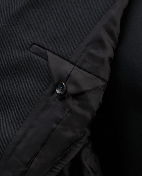 SHORT FOLDED JACKET
