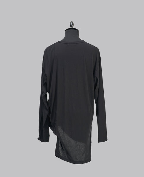 ASYMMETRIC HEM LONG SLEEVE T