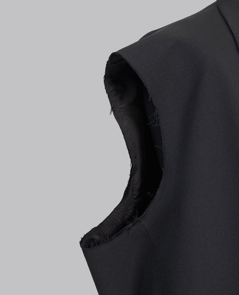 SLEEVELESS JACKET