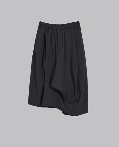 ASYMMETRIC HEM SKIRT