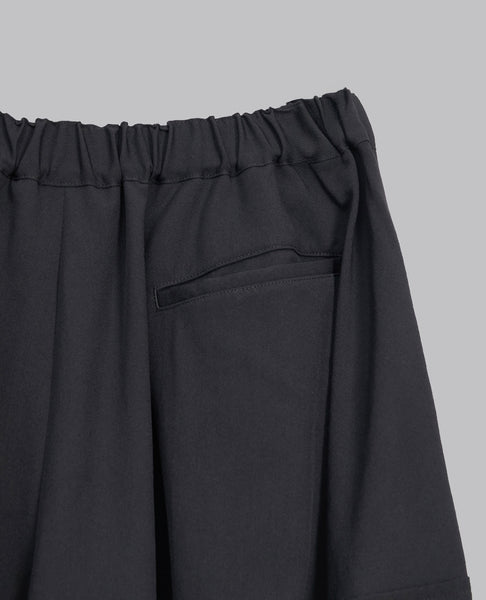 ASYMMETRIC HEM SKIRT