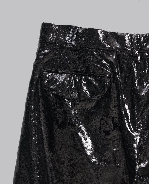 TEXTURED SHINY SHORTS