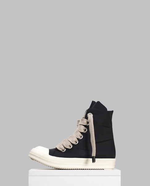 HOLLYWOOD DRKSHDW JUMBO LACE PUFFER SNEAKS
