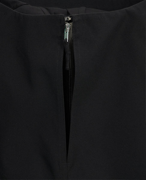 TOWER RUNWAY CROPPED SHEATH