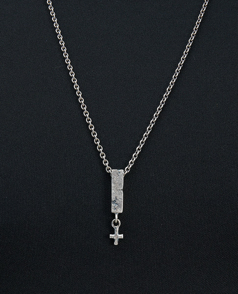STICK AND CROSS NECKLACE