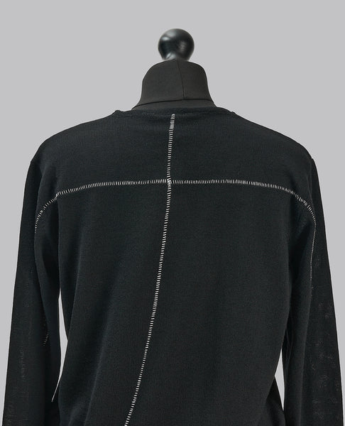 W TS 136 DISTRESSED V-NECK