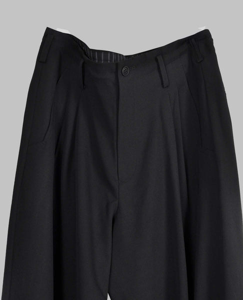 2 TUCK TAB PANTS