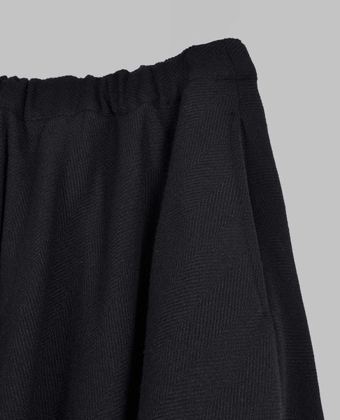 OVERSIZED PANELED SKIRT