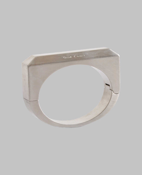 HOLLYWOOD BEVELED BANGLE PALLADIO