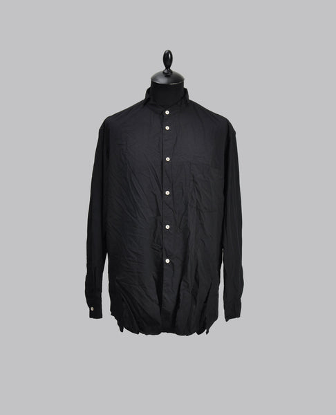 CUT-OUT STAND COLLAR SHIRT