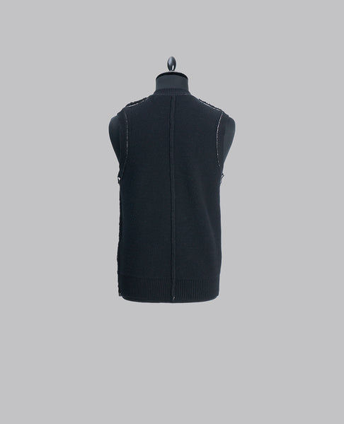 DISTRESSED KNITTED VEST