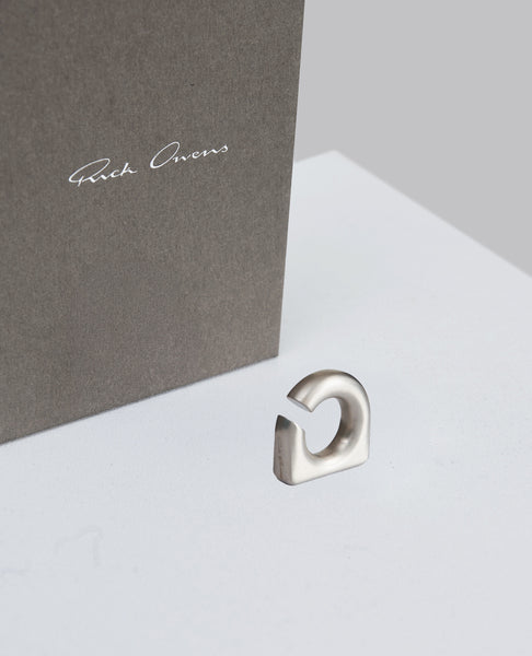 TOWER ROUND PRONG EAR CUFF