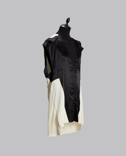 DEEP V NECK
