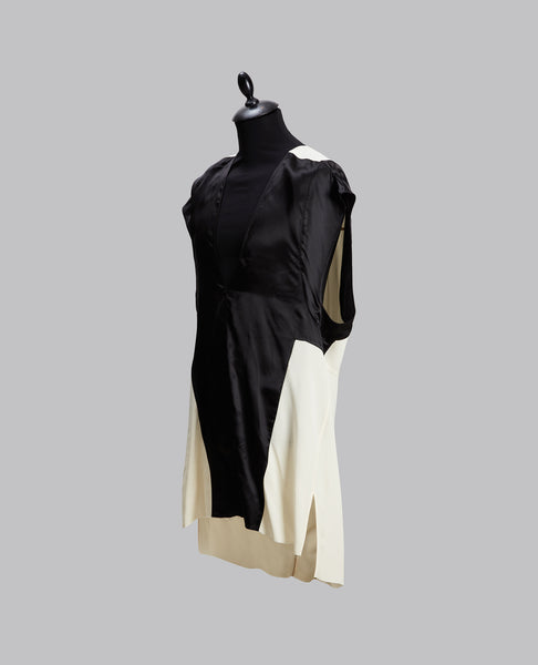 DEEP V NECK