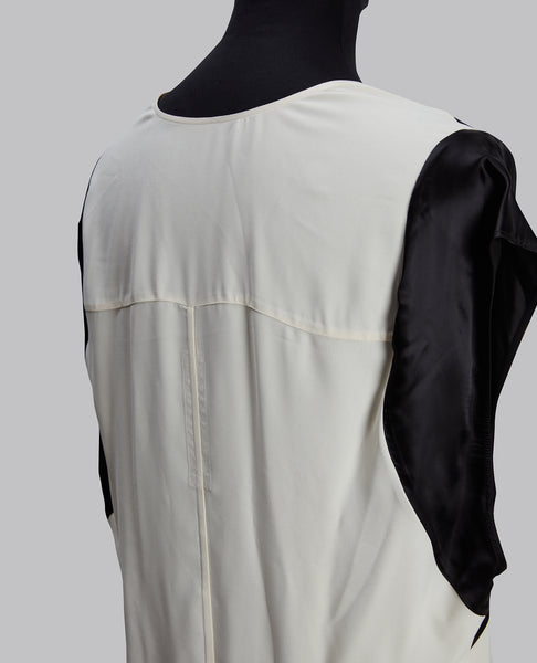 DEEP V NECK