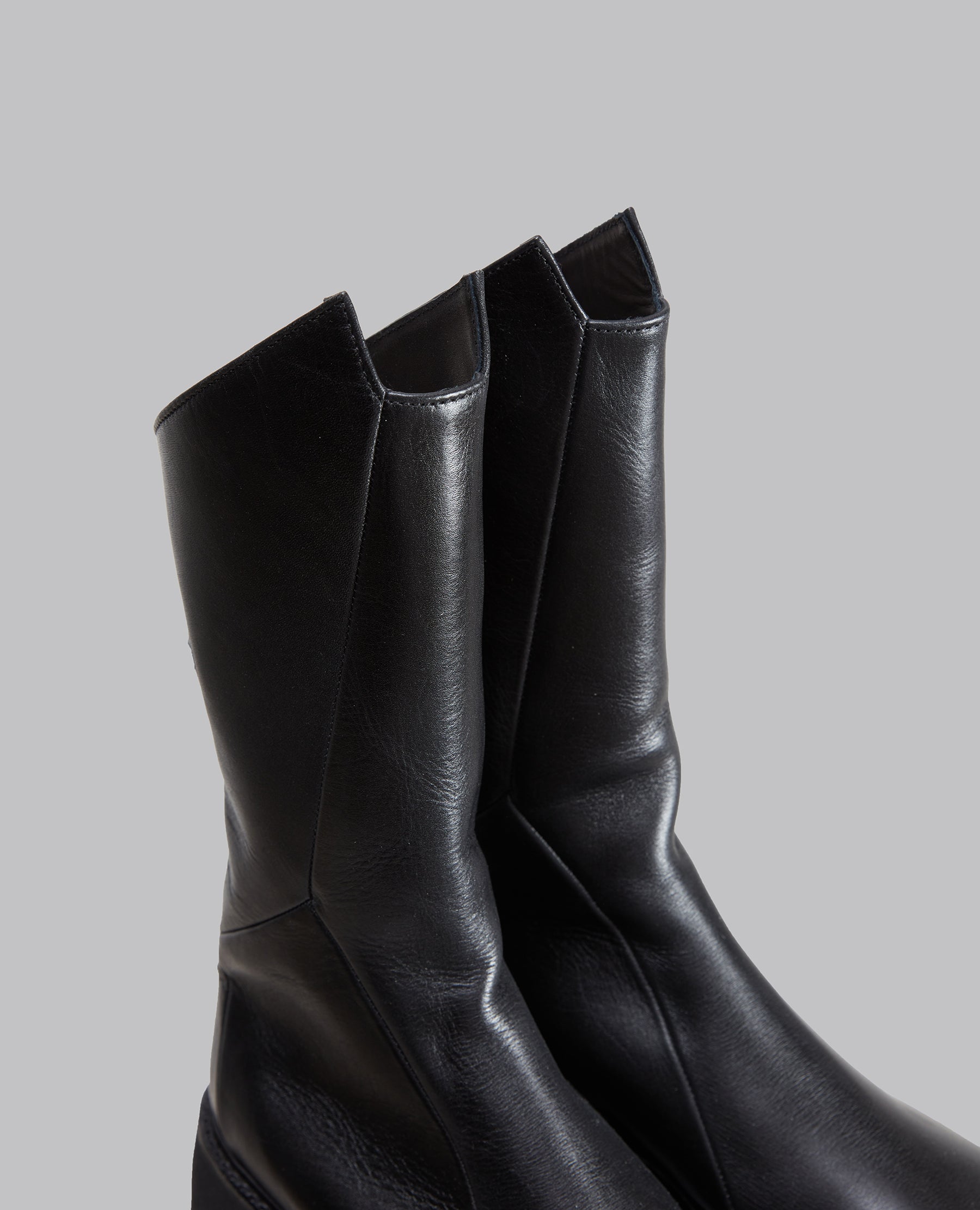 817FWM2 Boots | Julius – Allotment Store