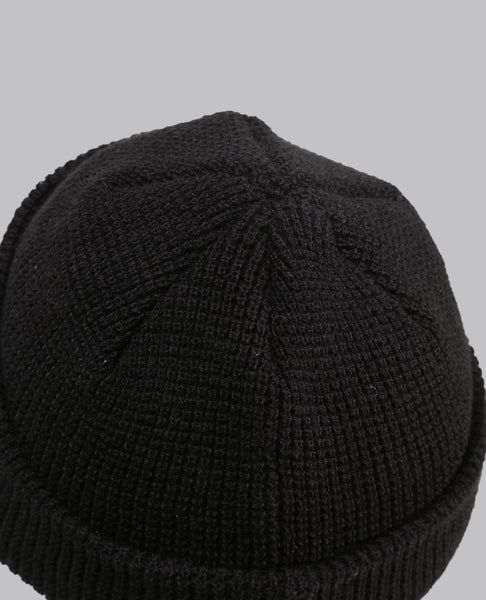 SIGNATURE BADGE BEANIE